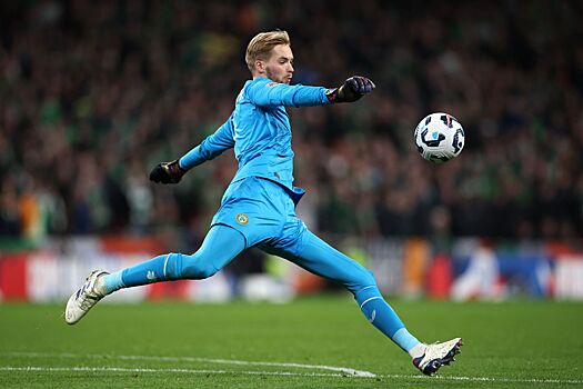 Ирландский вратарь отразил три последних пенальти — били Мбаппе, Бруну Фернандеш и Роналду