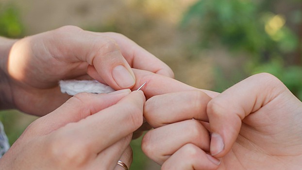 Как легко и быстро вытащить занозу: пошаговая инструкция