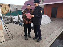 Полицейские, казаки, общественники и журналисты Оренбурга провели акцию «День профилактики дистанционных хищений»