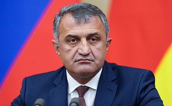 Кризис в Южной Осетии: премьера лишили работы