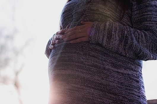 Учёные: мигрень повышает риск осложнений во время беременности