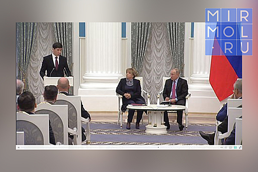 Председатель Избиркома Дагестана Магомед Дибиров выступил на встрече с Президентом России Владимиром Путиным