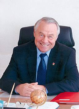 Губернатор Кузбасса поздравил экс-главу Кемерова с днем рождения