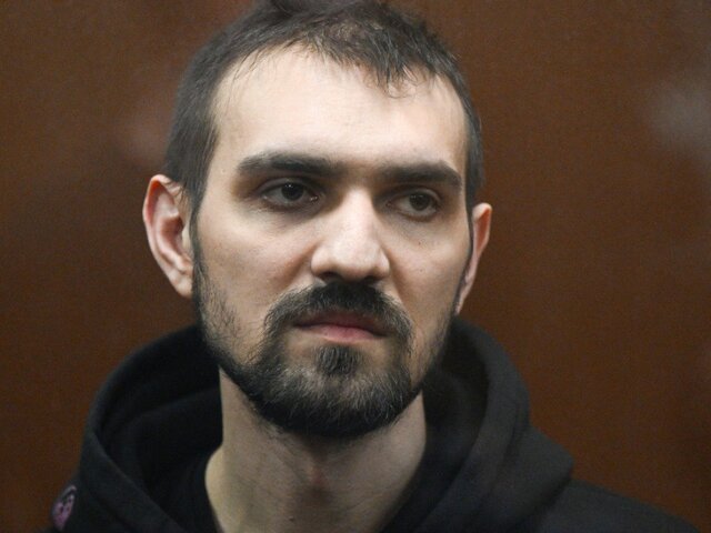 Прокурор потребовал на два месяца ужесточить наказание для комика Останина