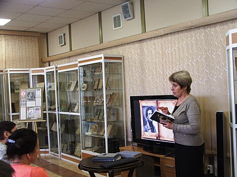 В библиотеке №192 прошла встреча, посвящённая словарям русского языка