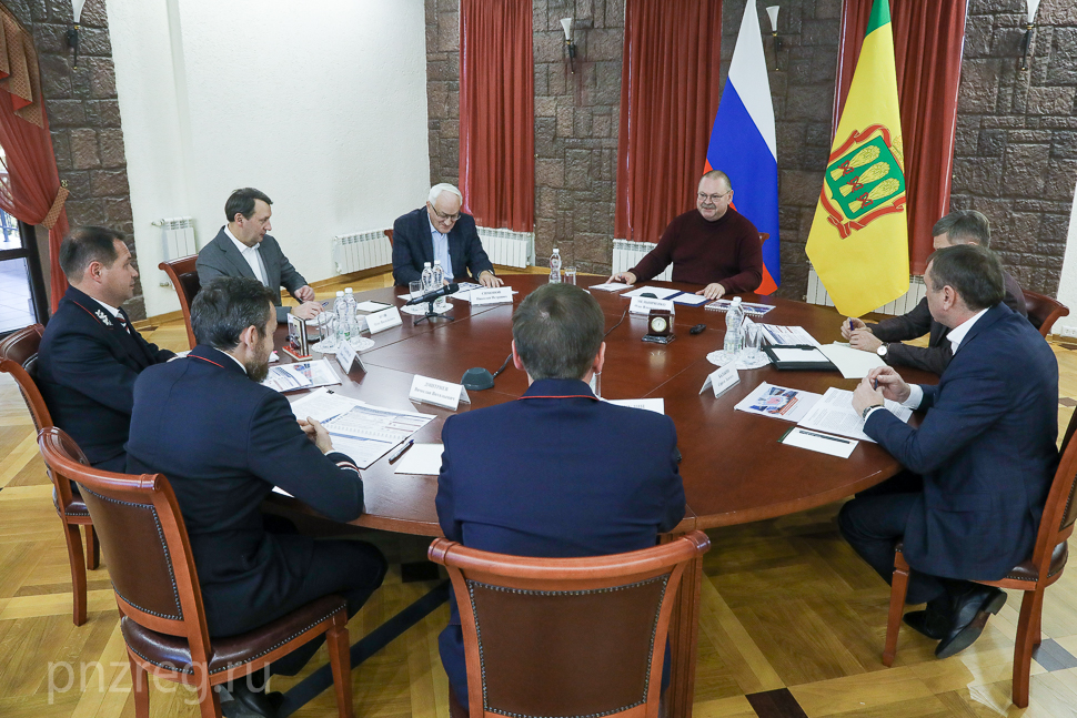 Пензенский губернатор провел встречу с начальником Куйбышевской железной дороги