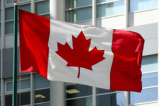 Премьер враждебной России страны пережил два вотума недоверия