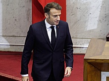 Макрон обратится к нации на фоне отставки правительства Франции