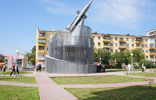 Екатеринбург усилится космосом. Раз уж с магистралью проблемы…