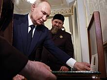 Кадыров рассказал о целовавшем Коран Путине