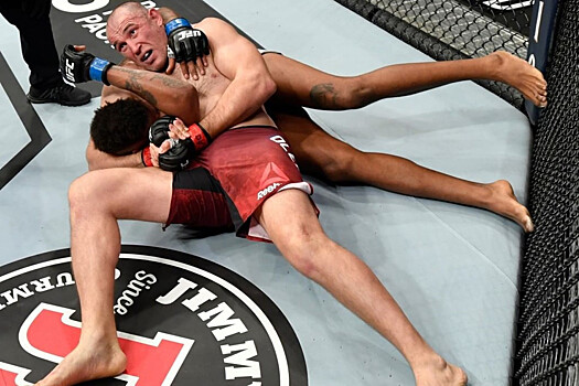 Олейник победил Грина болевым приёмом рычаг локтя, UFC 246: Макгрегор vs Серроне