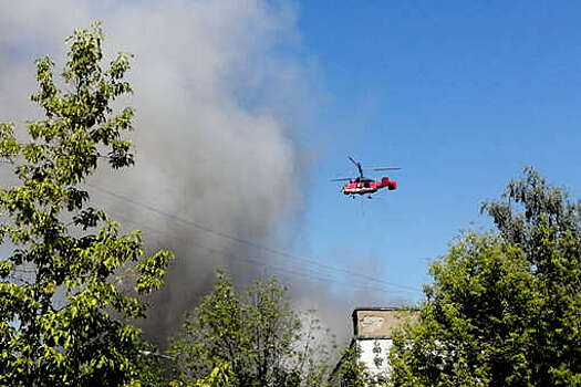 Пожар в двух ангарах на юге Москвы локализован