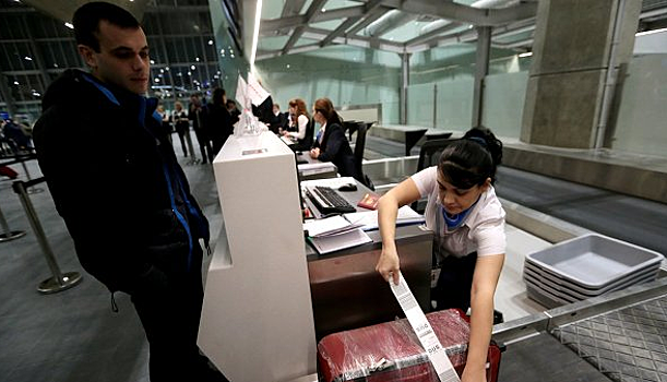 Госдума рекомендовала исключить из стоимости авиабилета тариф на багаж при его отсутствии