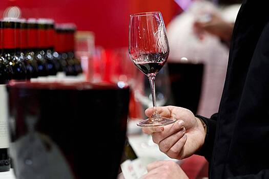 Исследователи развеяли миф о пользе красного вина