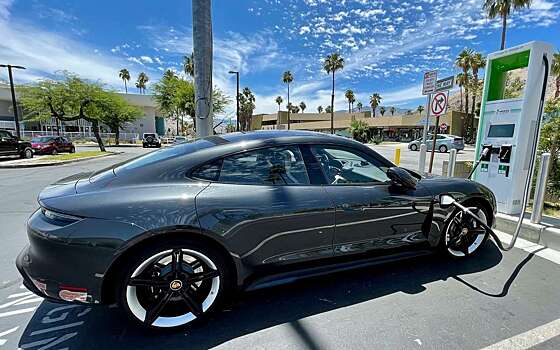 В России растет спрос на подержанные электромобили и гибриды из-за границы