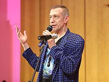 Критик призвал не пускать на сцену двух российских певиц