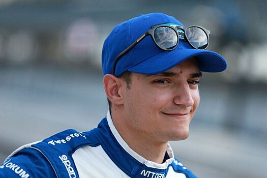 В гонке IndyCar произошла авария ещё до старта. Выбили обладателя поула