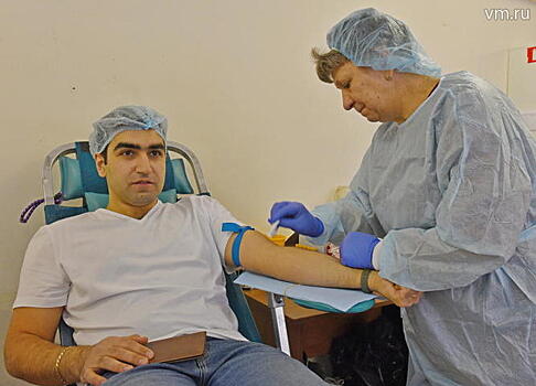Студенты медицинских вузов приглашают горожан стать донорами крови