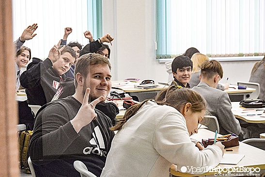 Екатеринбуржцы раскрыли траты на репетиторов для старшеклассников