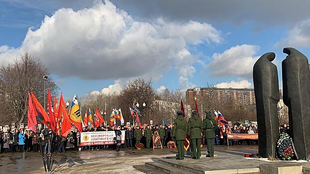 В сквере на Зеленом проспекте состоялся марш, посвященный памяти погибших воинов-интернационалистов