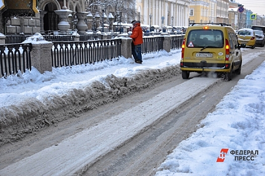 Автомобилисты полтора месяца не смогут ездить по Садовой улице в Петербурге