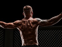 На кикбоксера напали фанаты соперника