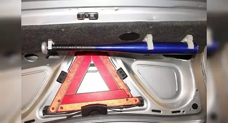 Перевозка бейсбольной биты в автомобильном багажнике: все, что нужно знать