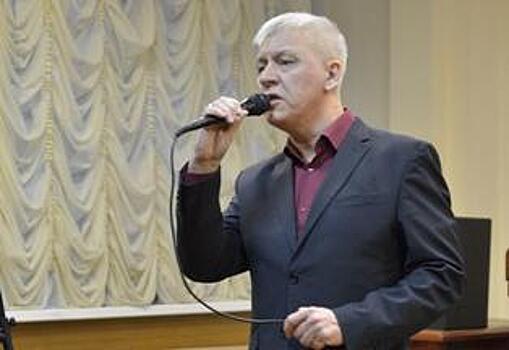 В Хорошево-Мневниках певец Игорь Полуэктов представил концертную программу "Приглашаю всех друзей"