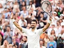 Уимблдон-2024: Новак Джокович демонстрирует блестящий уровень игры после тяжёлой травмы