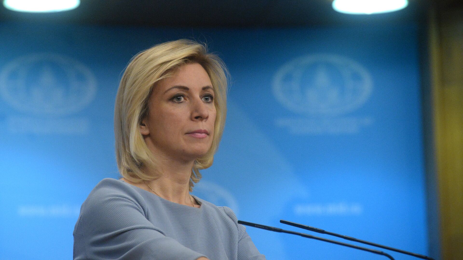 Захарова прокомментировала обращение Макрона к нации