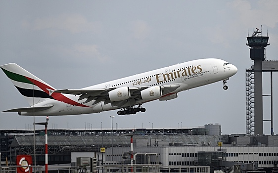 Emirates изготавливает кожаные изделия из старой обивки кресел А380
