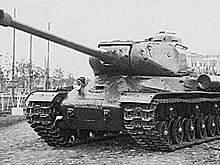 Танк ИС-2 и другое оружие с именем Сталина
