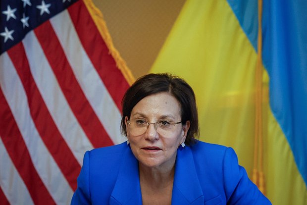 Госсекретарь США заявил о прекращении работы спецпредставителя по Украине