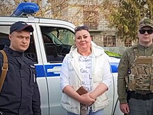 В Херсонской области полицейские нашли владелицу утерянной дамской сумки с деньгами и документами