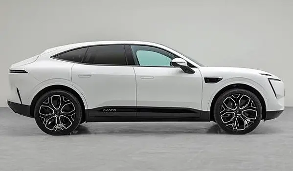 Китайский Porsche с габаритами BMW X6 выходит на рынок. Представлен купе-кроссовер Avatar 011