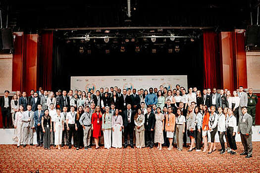 В Международную Ассоциацию молодых дипломатов вступило 45 новых участников из двух десятков стран