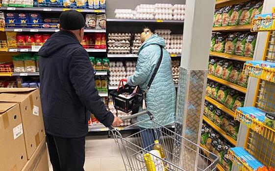 Почему из супермаркетов пропали камеры для хранения сумок: хитрый секрет раскрыт