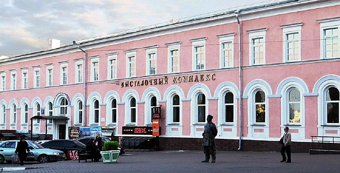 Правда или ложь: картины Александра Юркова пропали из Выставочного комплекса?