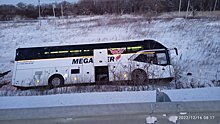В Хабаровском крае перевернулся автобус с вахтовиками