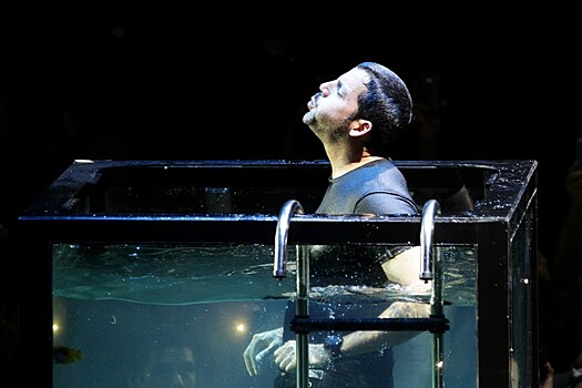 Дэвид Блейн полетит в Нью-Йорк на связке воздушных шаров