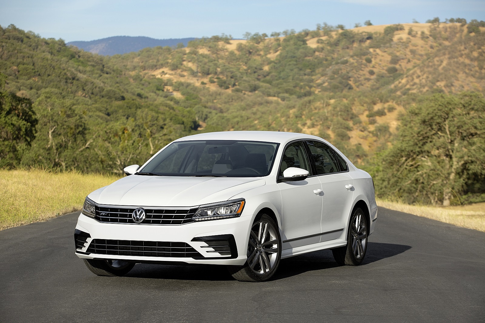 Volkswagen отзывает более 43 тысяч автомобилей