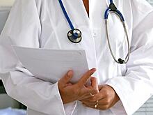 Врач-невролог назвала первые признаки болезни Паркинсона