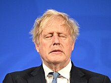 Как экс-премьер Британии Борис Джонсон стал "лжецом" и почему его упрекают "в отсутствии стыда" по "патигейту"