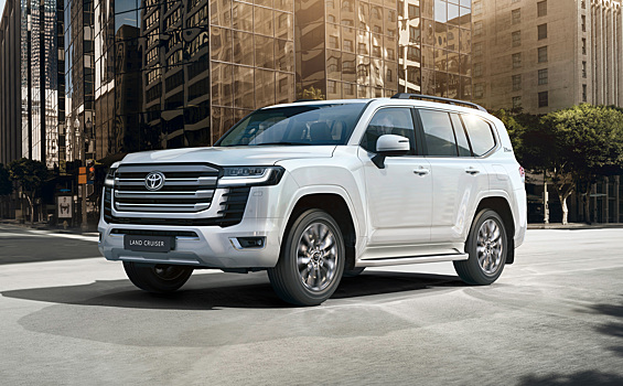 Toyota представила в России Land Cruiser 300