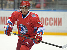 Путин вышел на лед в рамках матча Ночной хоккейной лиги
