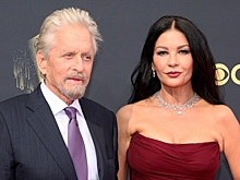 Кэтрин Зета-Джонс опубликовала видеопоздравление для Майкла Дугласа