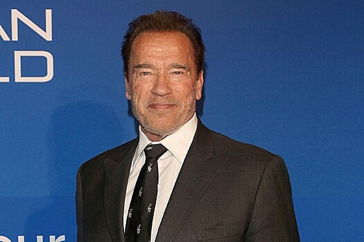 Шварценеггер пожертвовал врачам $1 миллион