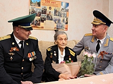 Руководство УФСБ по Волгоградской области поздравило ветеранов с Днем Победы