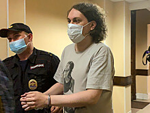 Друг Хованского сообщил, что блогер грустит под арестом и хочет вернуться домой