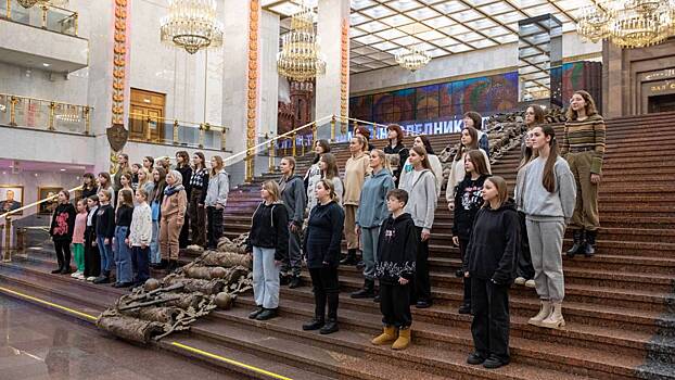 Детский хор из Белоруссии исполнил в Музее Победы легендарную «Катюшу»